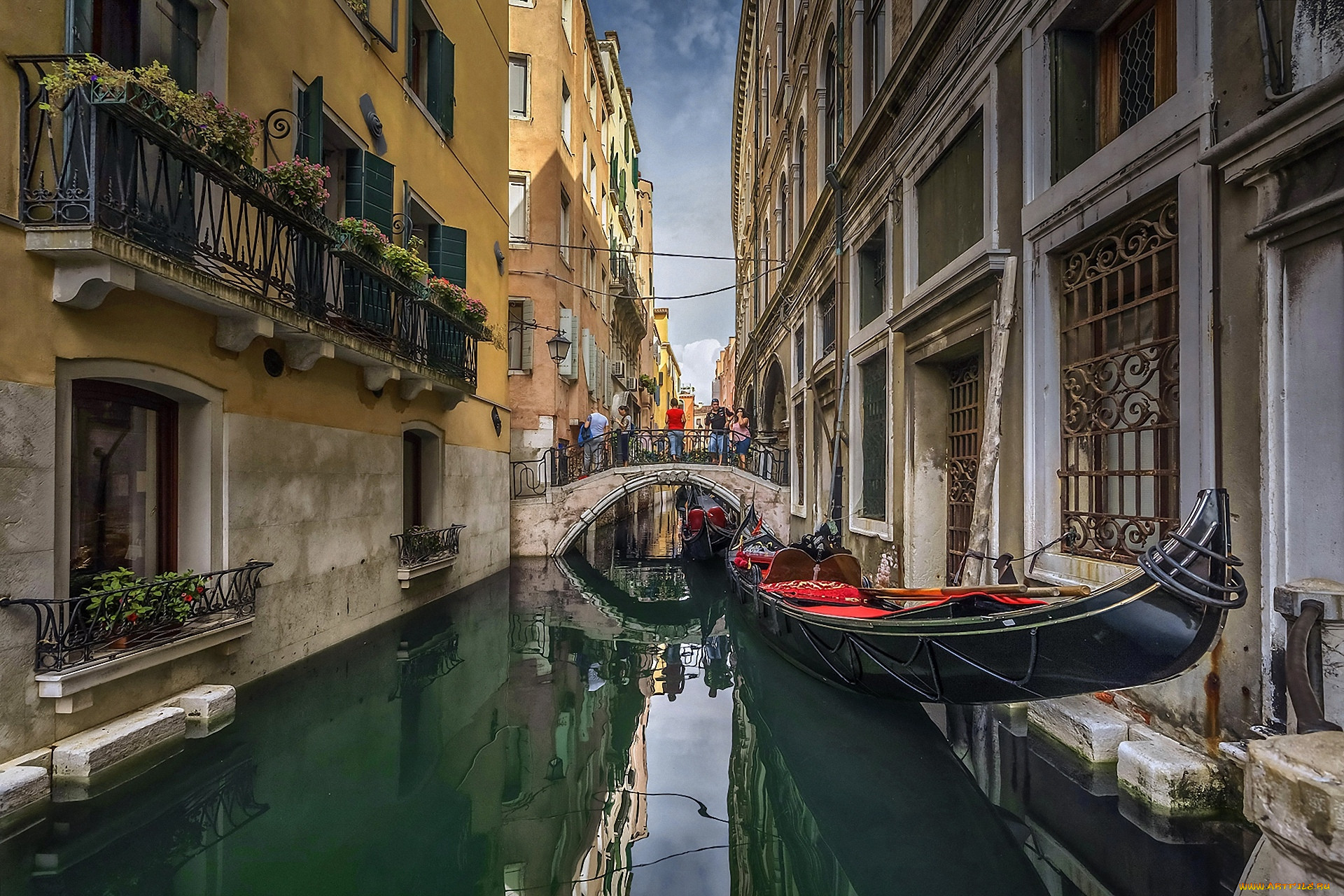 Венеция фото. Венеция гондола собор. Италия гондолы улочки. Венеция Италия улочки. Италия Венеция улицы.